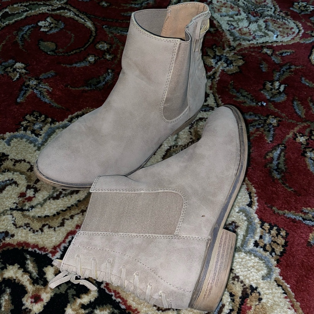 Ankle boots